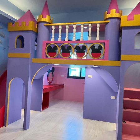 Fun Holiday Family Hostel Tajnan Kültér fotó