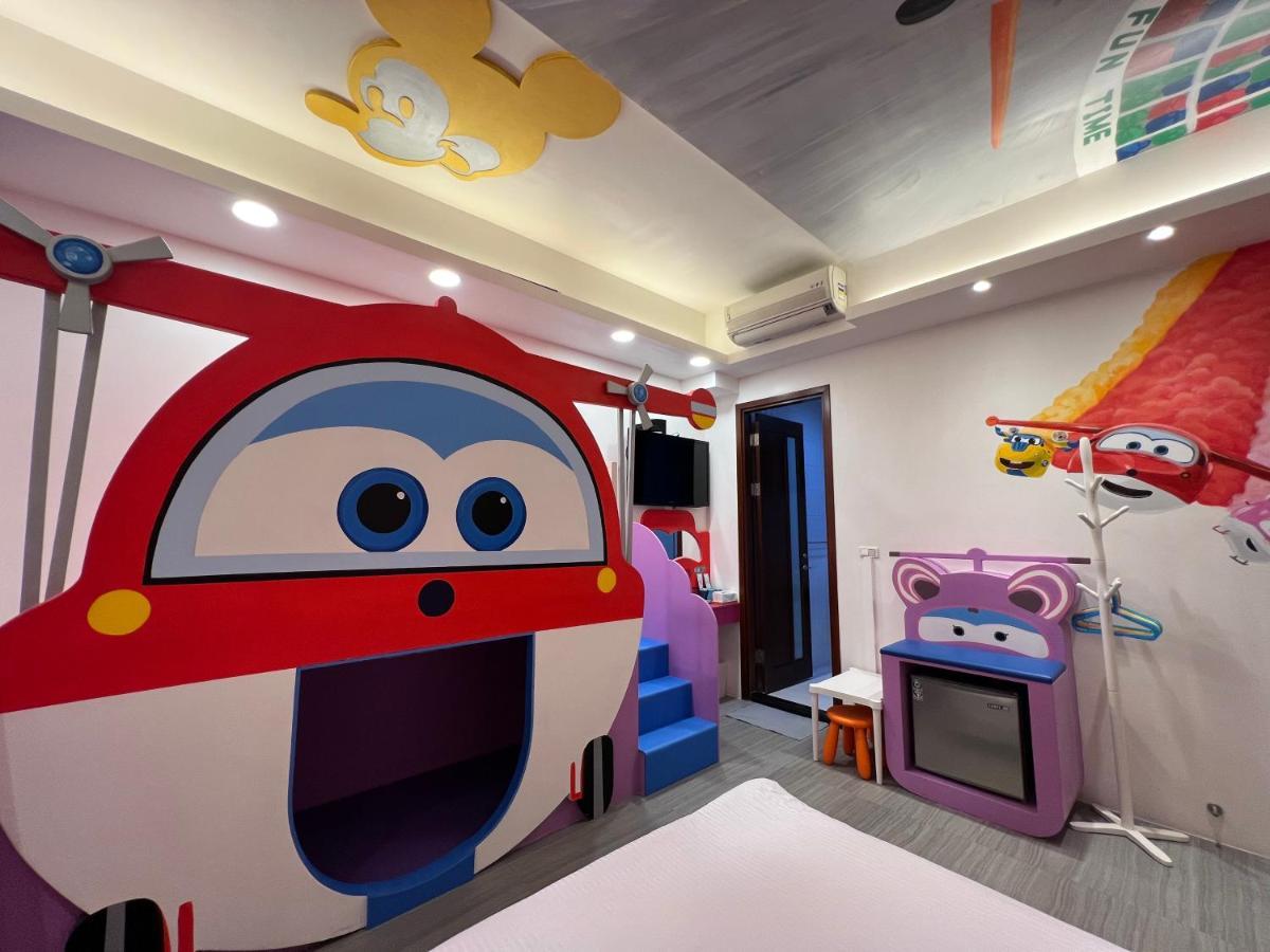 Fun Holiday Family Hostel Tajnan Kültér fotó