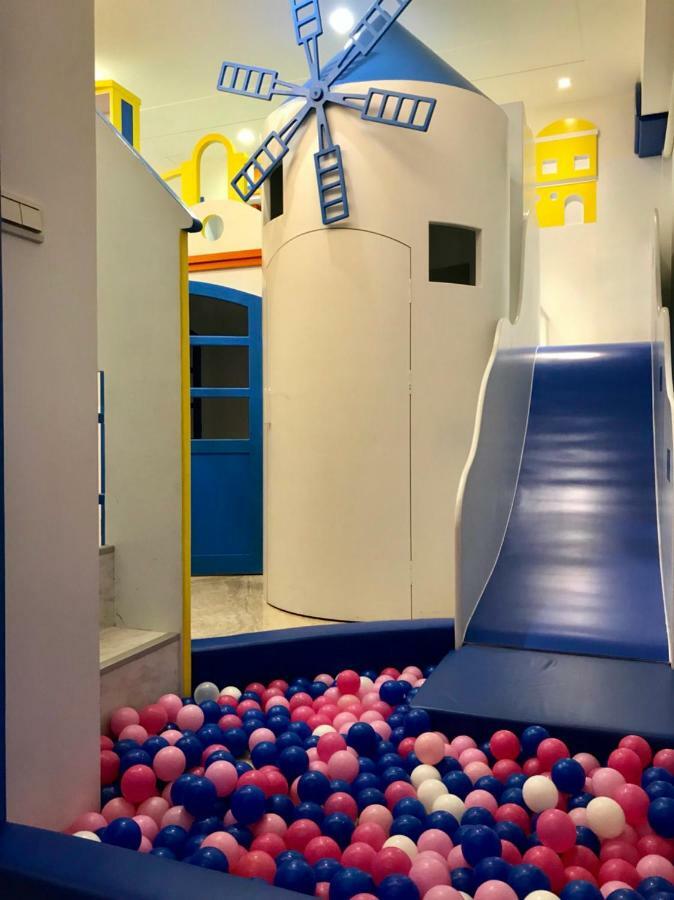 Fun Holiday Family Hostel Tajnan Kültér fotó